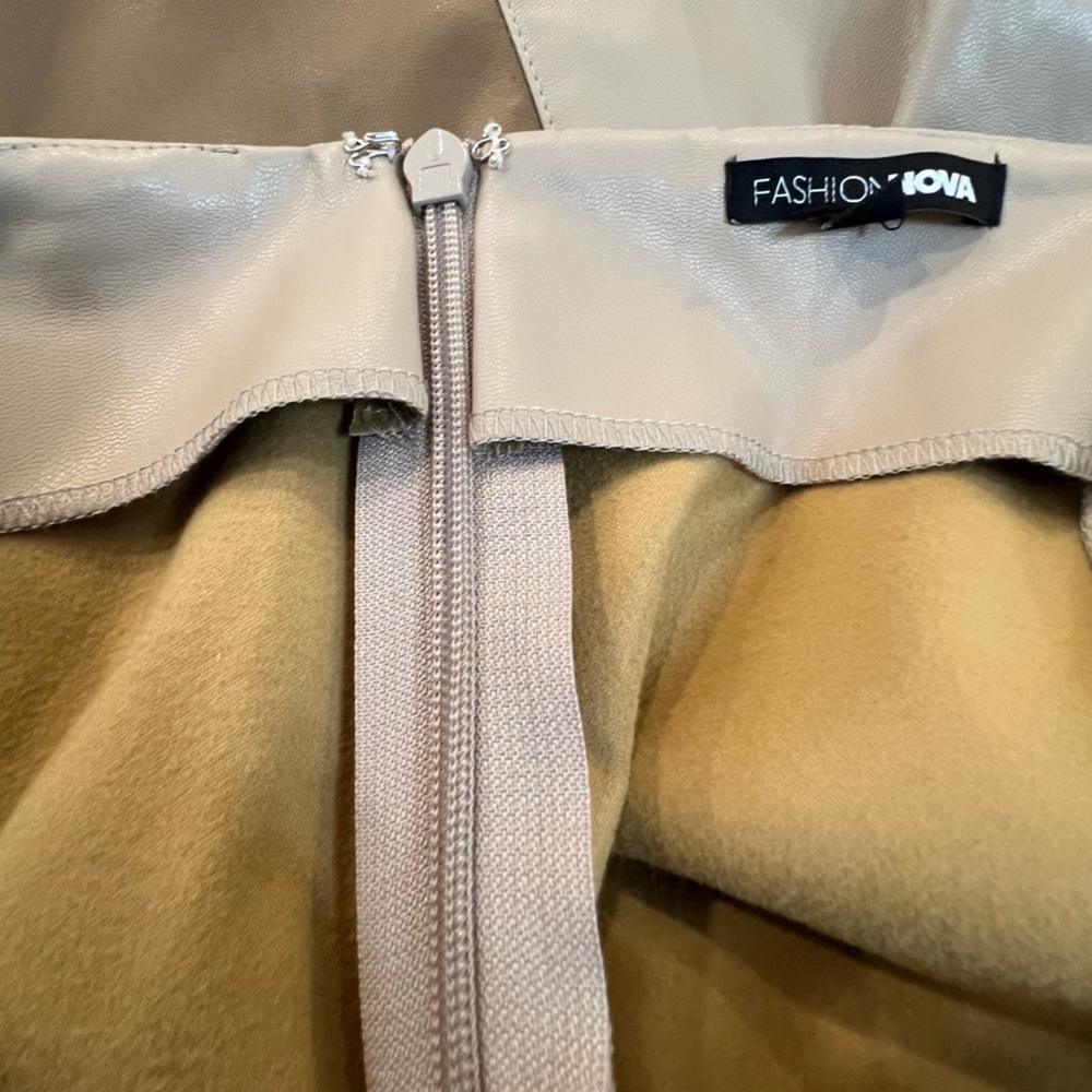 Fashion Nova Still Into Me Faux Leather Pants‎ Camel Combo. Size 2XL. - Picture 12 of 15